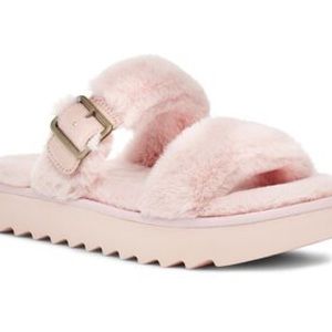 UGG x Koolabura Slippers Pink Sandals. Never Used. (size 8)